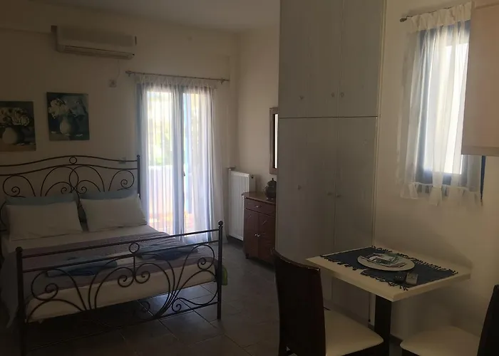 Serifos Palace Ливадакия