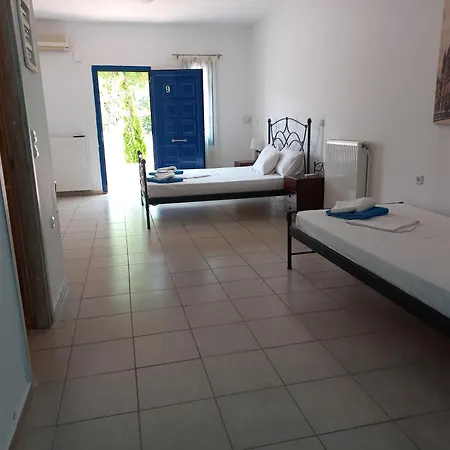 Serifos Palace Lägenhetshotell Livadakia