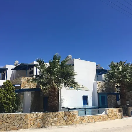 Lägenhetshotell Serifos Palace 3*