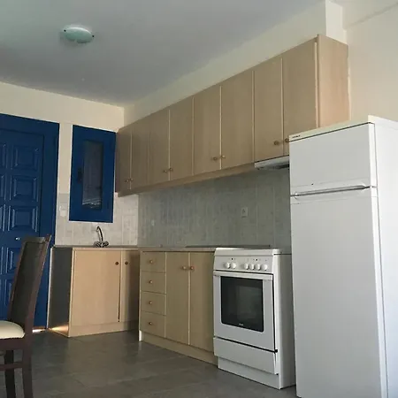 Lägenhetshotell Serifos Palace 3*
