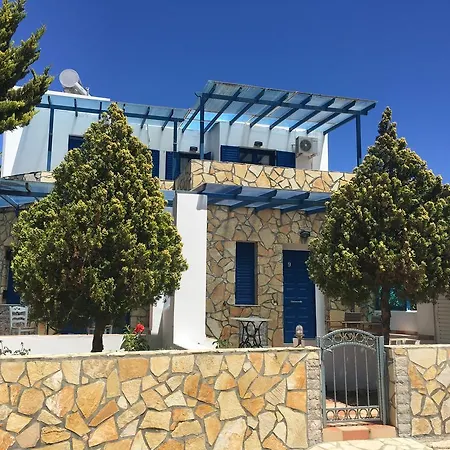 Lägenhetshotell Serifos Palace 3*