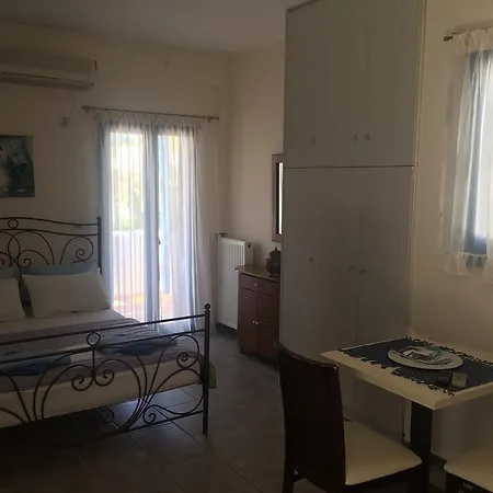 Serifos Palace Livadakia