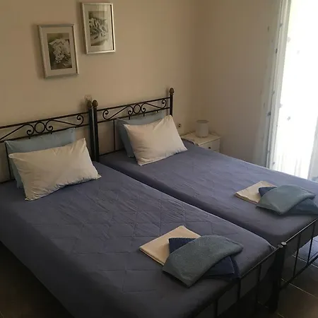 Serifos Palace Apartmanhotel Livadákia
