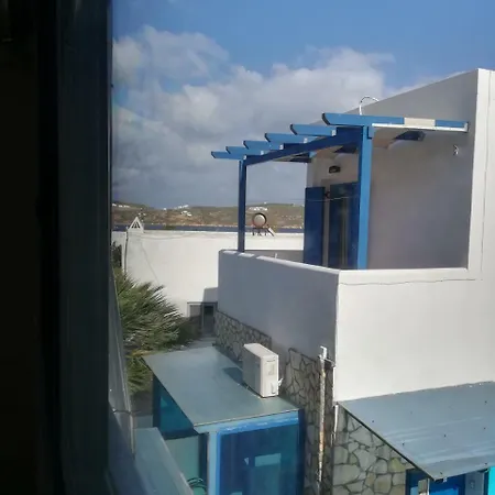 Serifos Palace Lägenhetshotell Livadakia