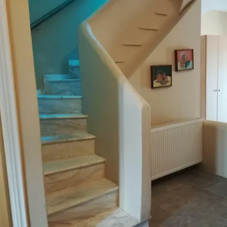 Serifos Palace Lägenhetshotell Livadakia