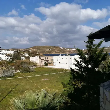 Serifos Palace Livadakia