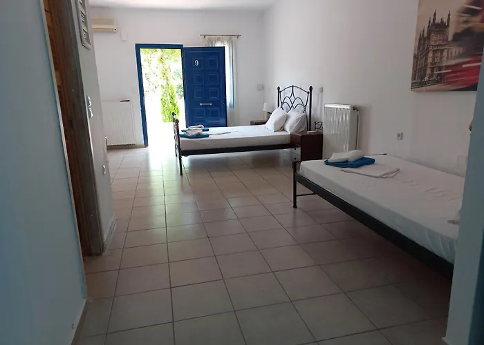 Serifos Palace Aparthotel Livadakia