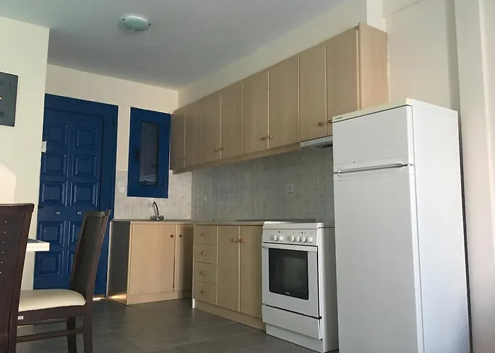 Aparthotel Serifos Palace 3*