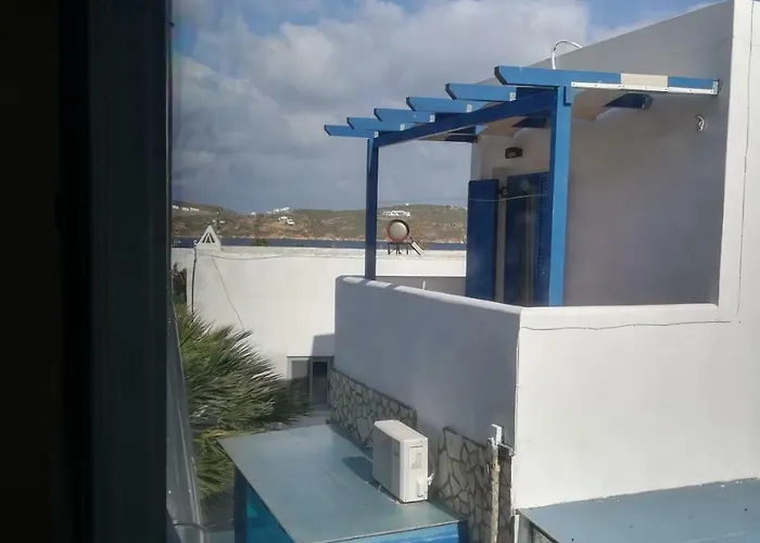 Serifos Palace Aparthotel Livadakia