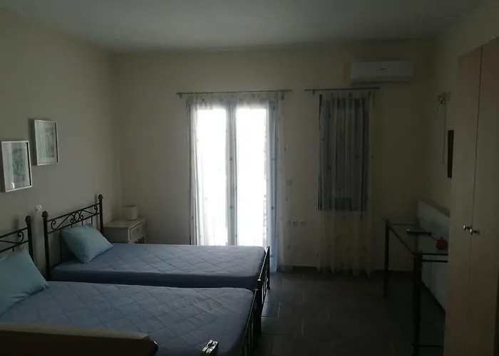 Serifos Palace Aparthotel